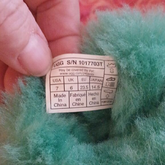 UGG Kids Vibrant Green Boots - Picture 5 of 6